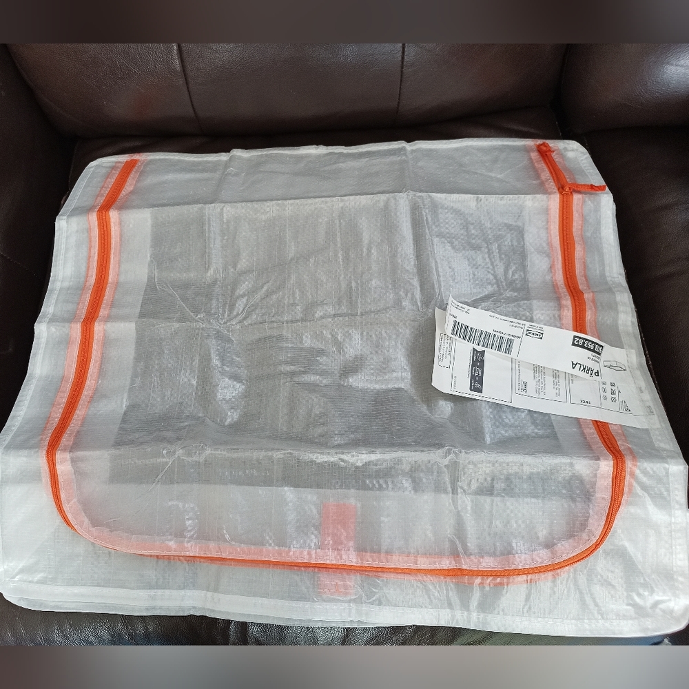 2 Storage Bags - Picture 11 of 13